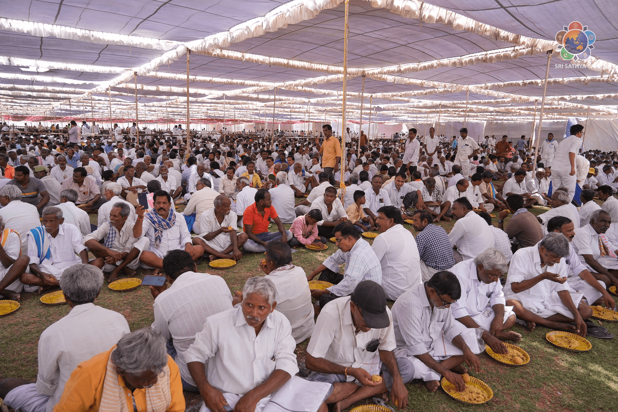 Maha Narayana Seva | Sri Sathya Sai Aradhana Mahotsavam | 24 de abril de 2025