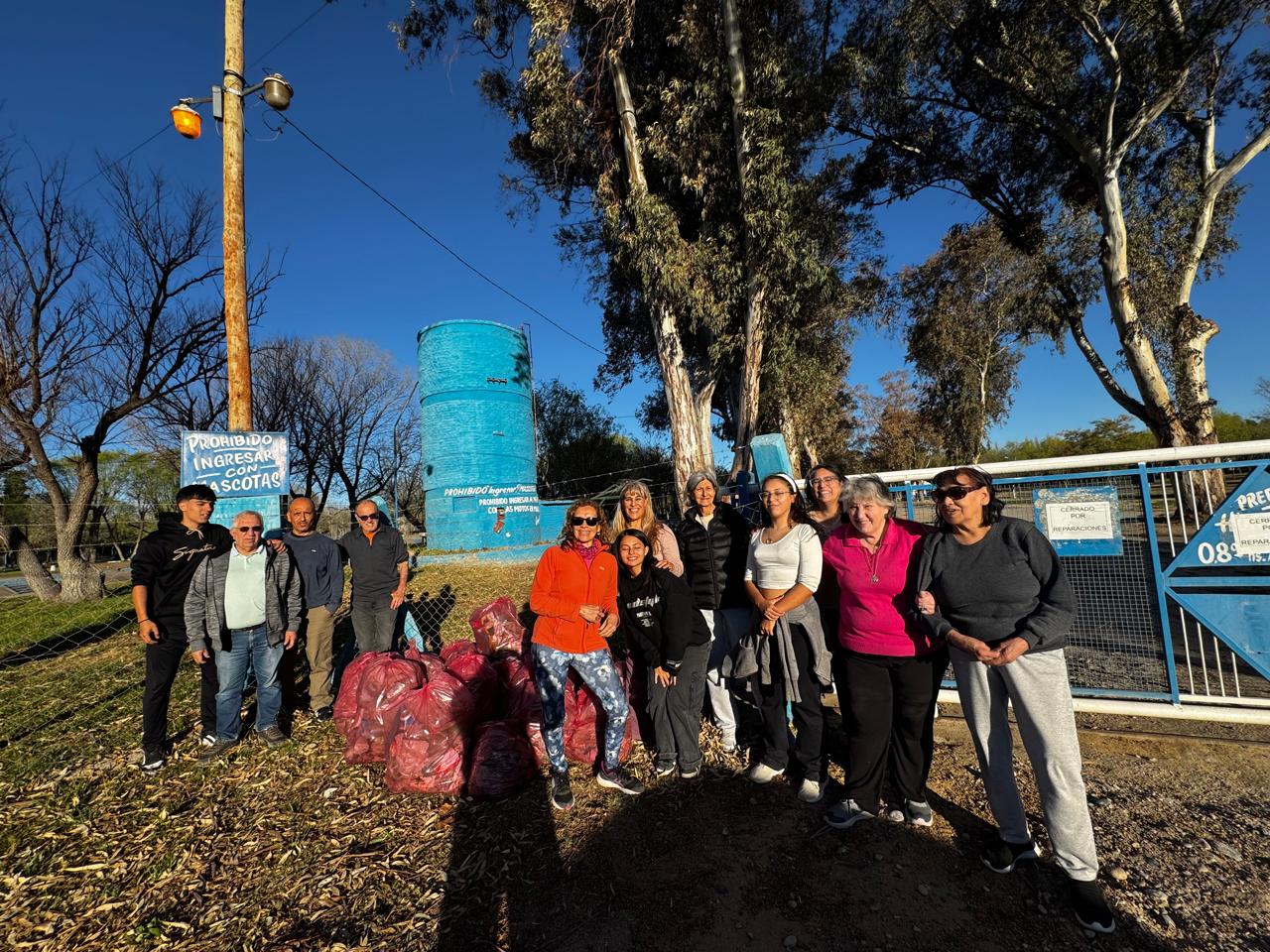 Sri Sathya Sai Argentina Global Council Limpeza del Rio Negro en General Roca